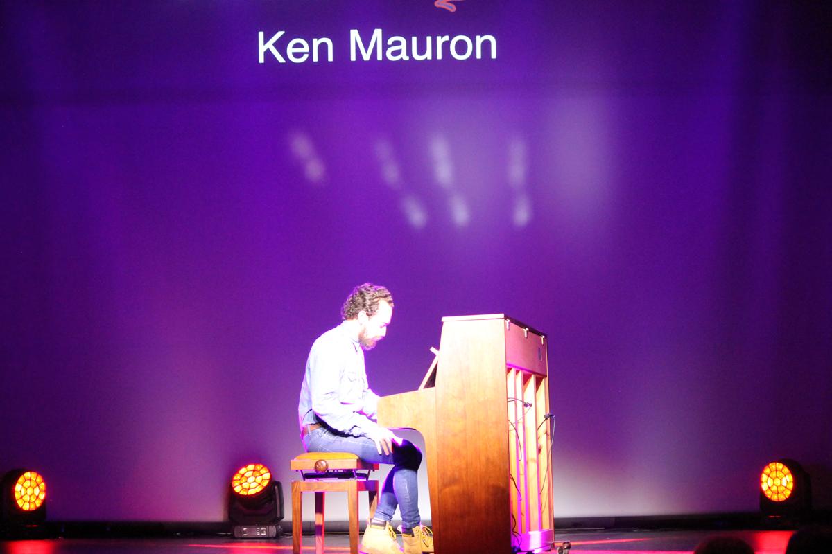 Ken Mauron Live